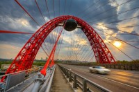 Вантово-пилонный мост через реку Москва